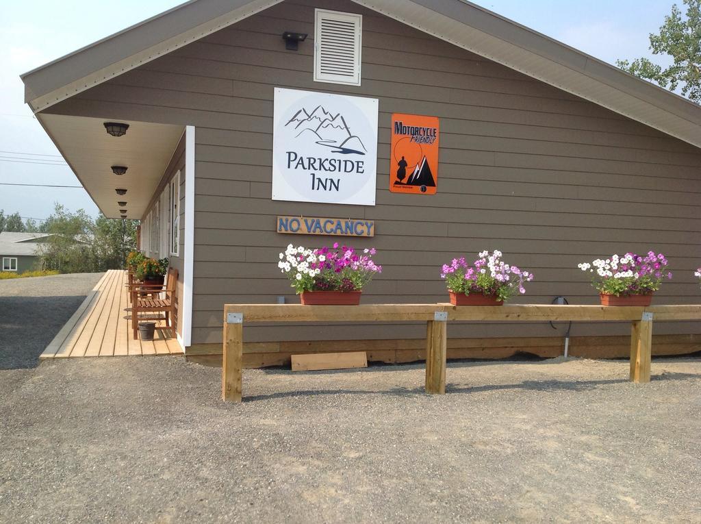 Parkside Inn ヘーンズ・ジャンクション エクステリア 写真