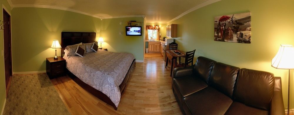 Parkside Inn ヘーンズ・ジャンクション エクステリア 写真